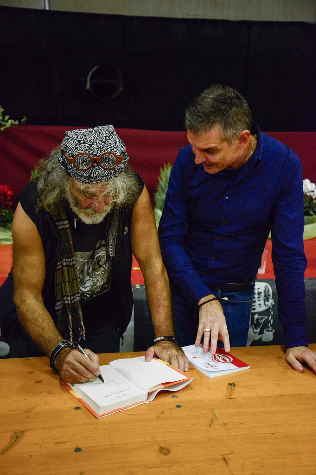 Mauro Corona ... Sposami